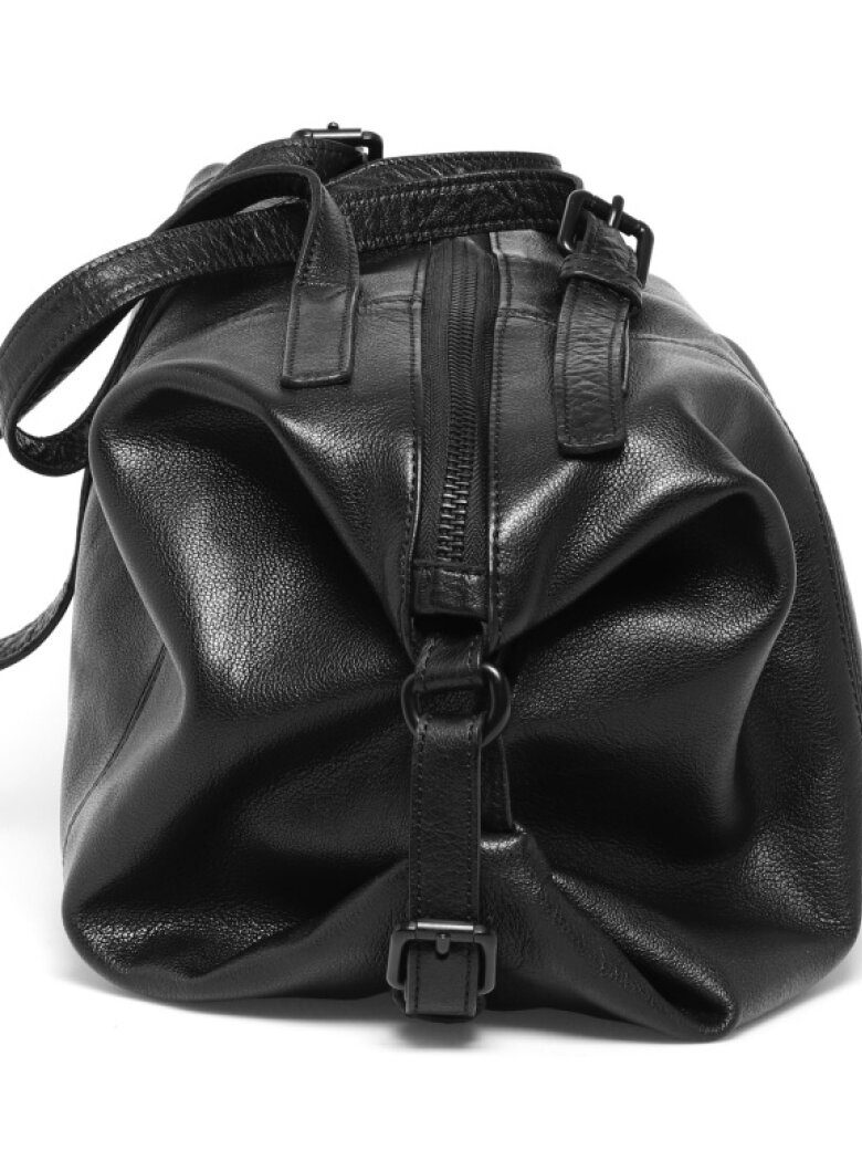 Bag in black leather