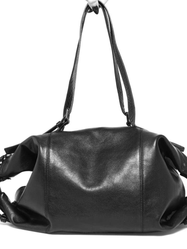 Bag in black leather