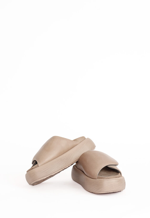 Lofina - Sandal med velcro