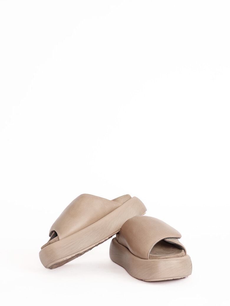 Lofina - Sandal med velcro