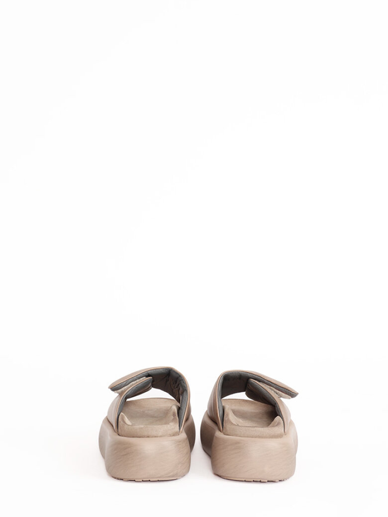 Lofina - Sandal med velcro