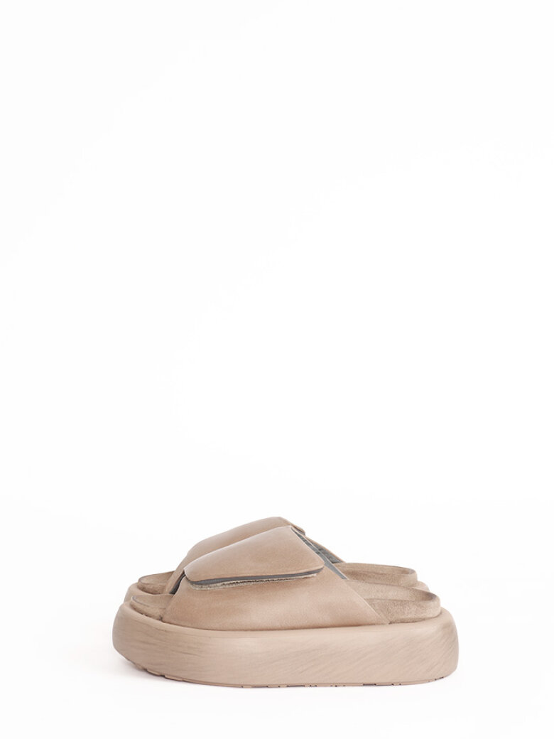 Lofina - Sandal med velcro