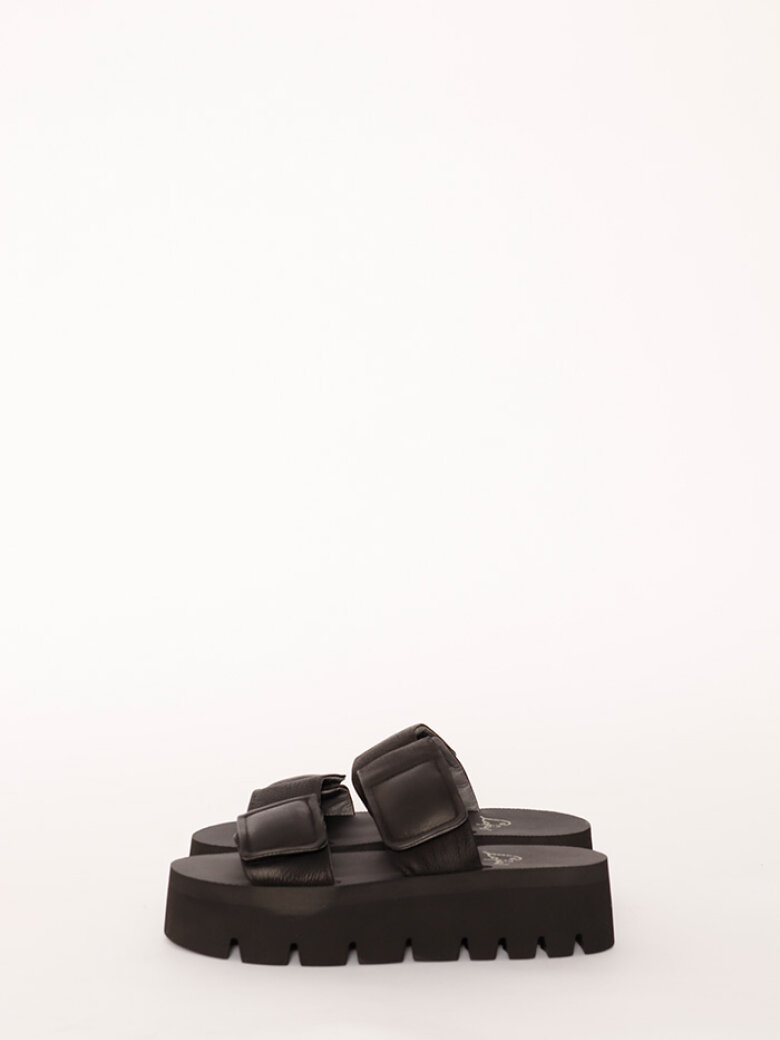 Sandal with a micro sole and velcro