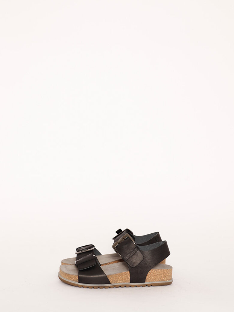 Lofina sandal with metal buckles