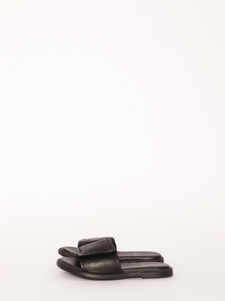 Lofina - Lofina sandal with velcro