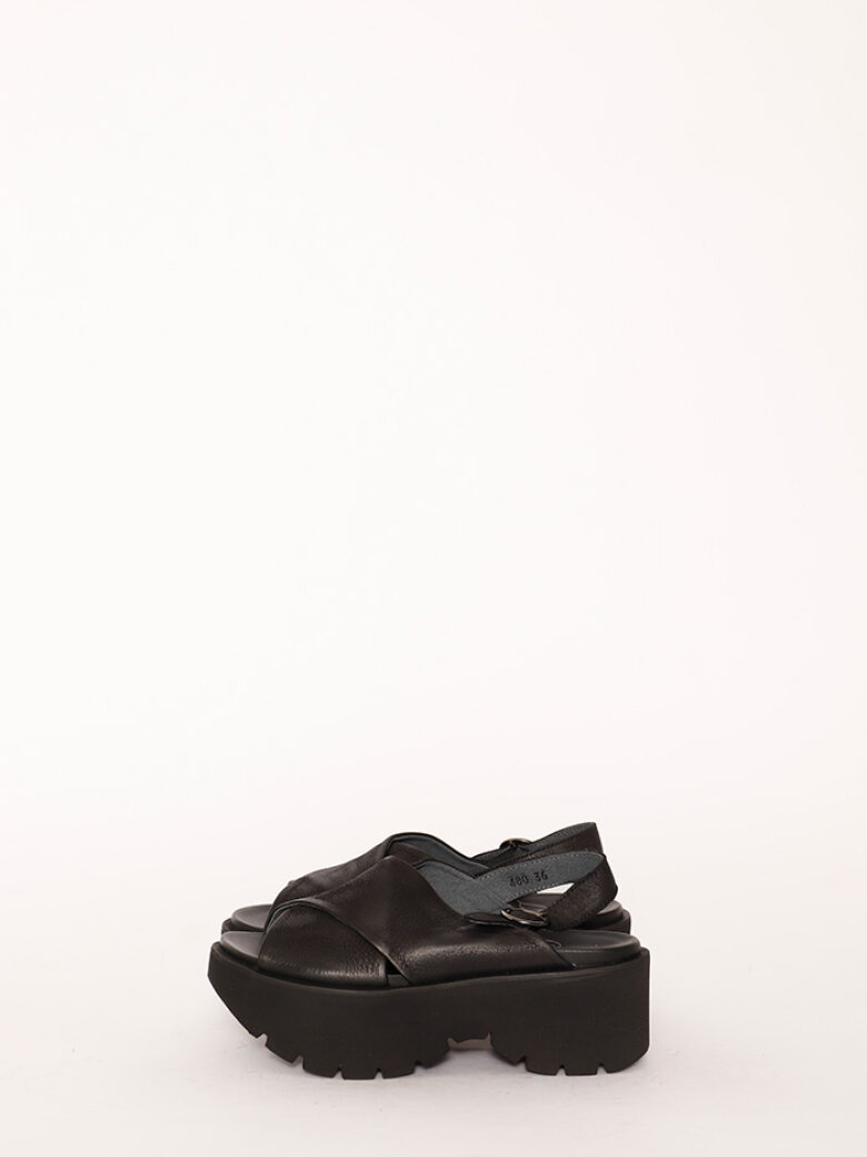 Lofina sandal with a strap