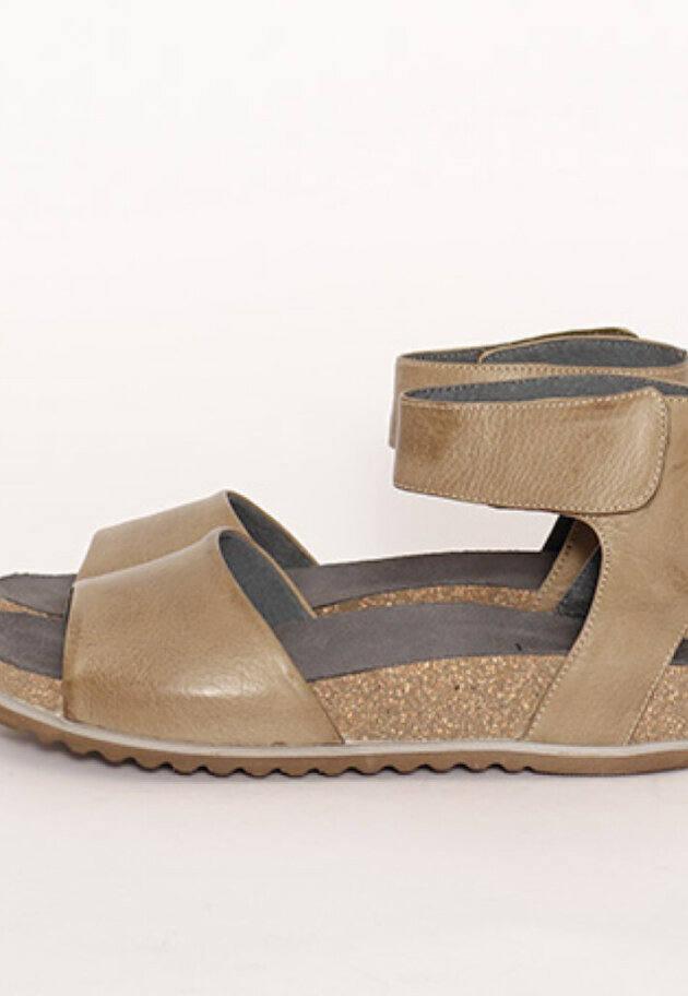 Lofina sandal med ankel rem