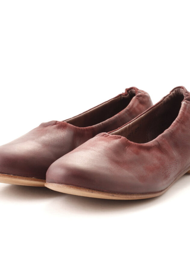 Lofina ballerina with a leather sole