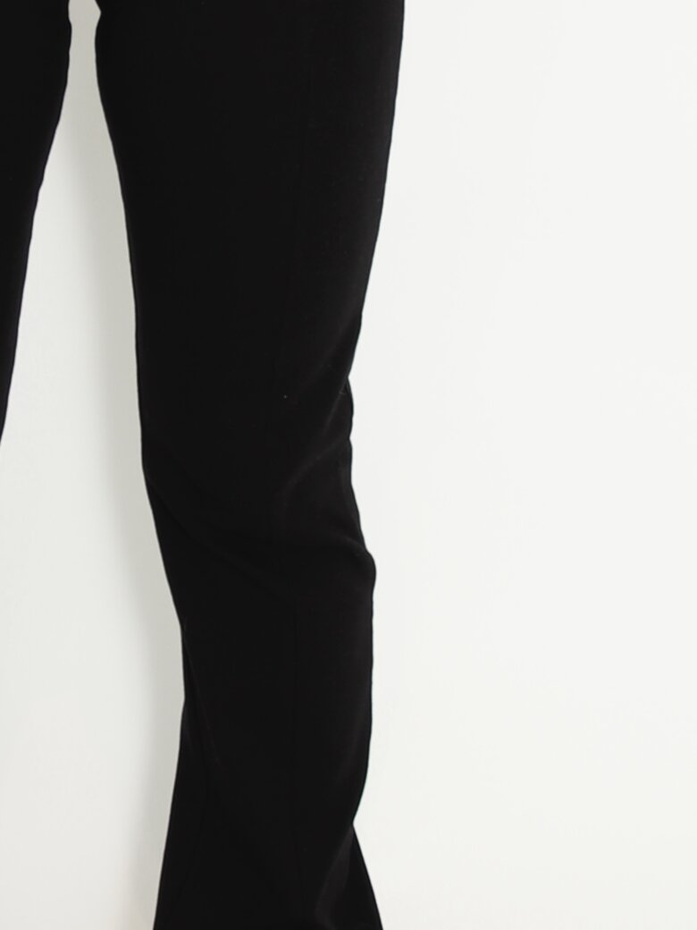 Sort Aarhus - Flared pants in organic cotton