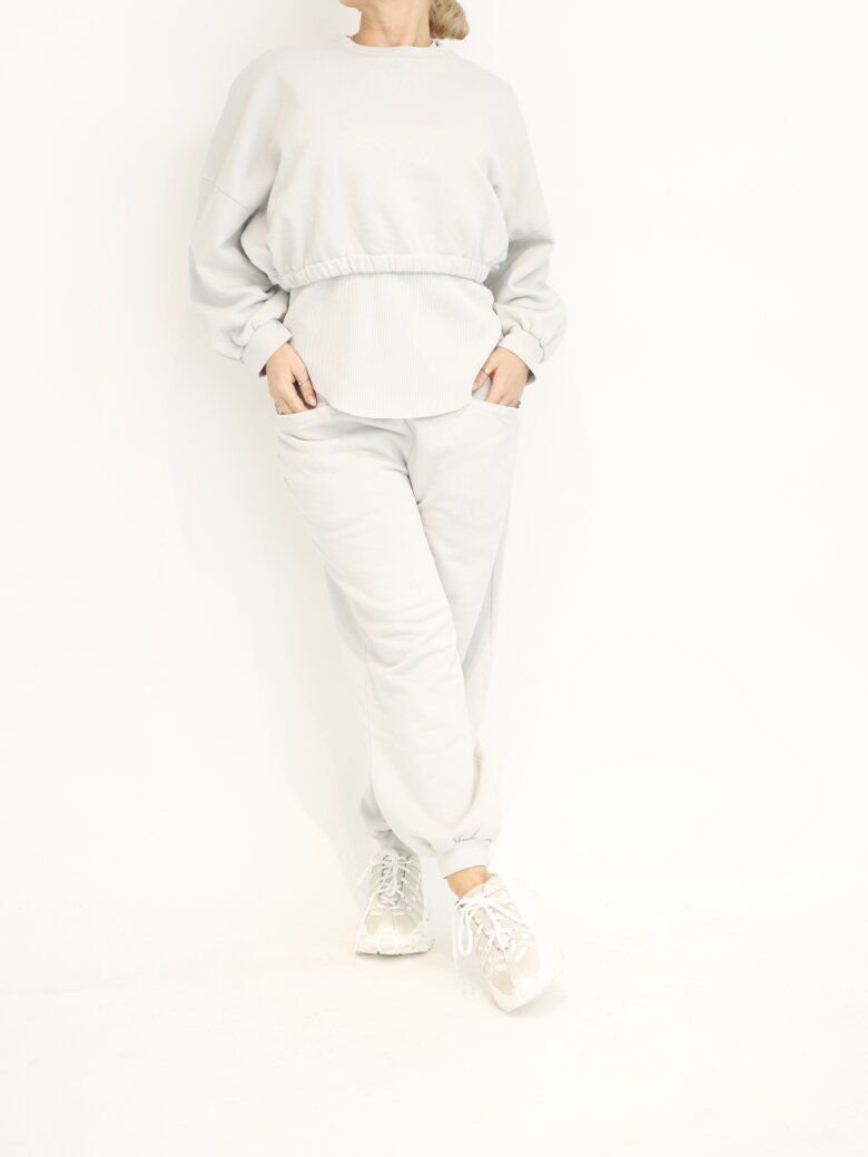 Sort Aarhus - Cropped sweat shirt in organic cotton