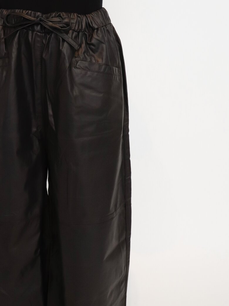 Sort Aarhus - Thin leather pants