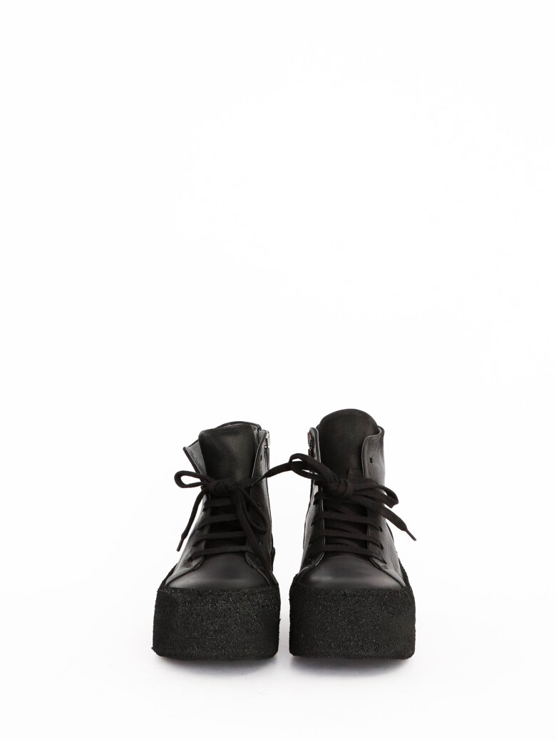 Lofina - Short boot with laces and zipper