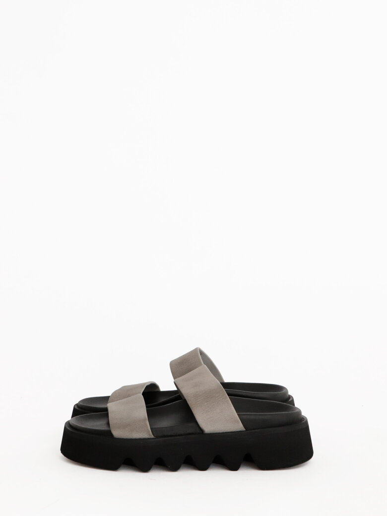 Lofina - Sandal with elastic