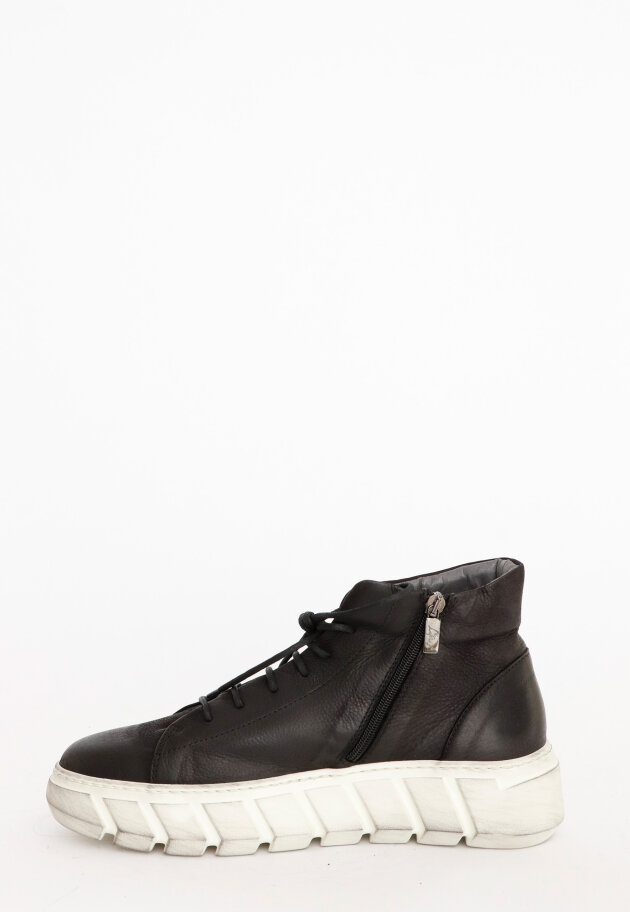 Lofina - Men's bootie with a white sole and laces