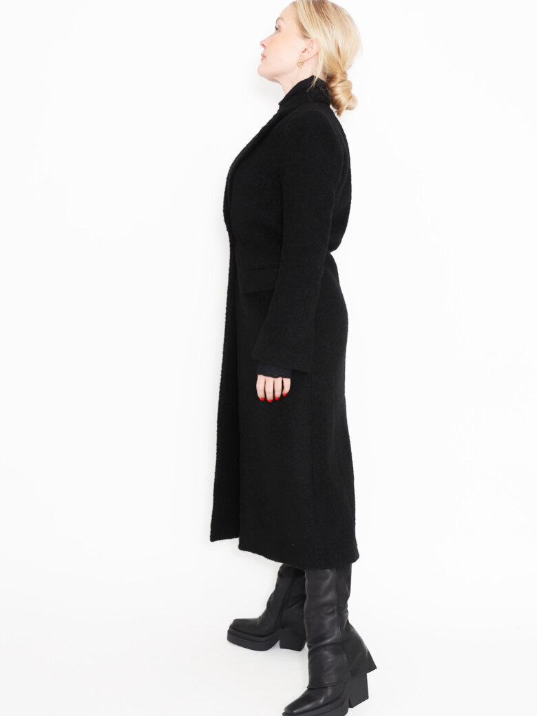 Sort Aarhus - Long jacket in bouclé with pockets and button