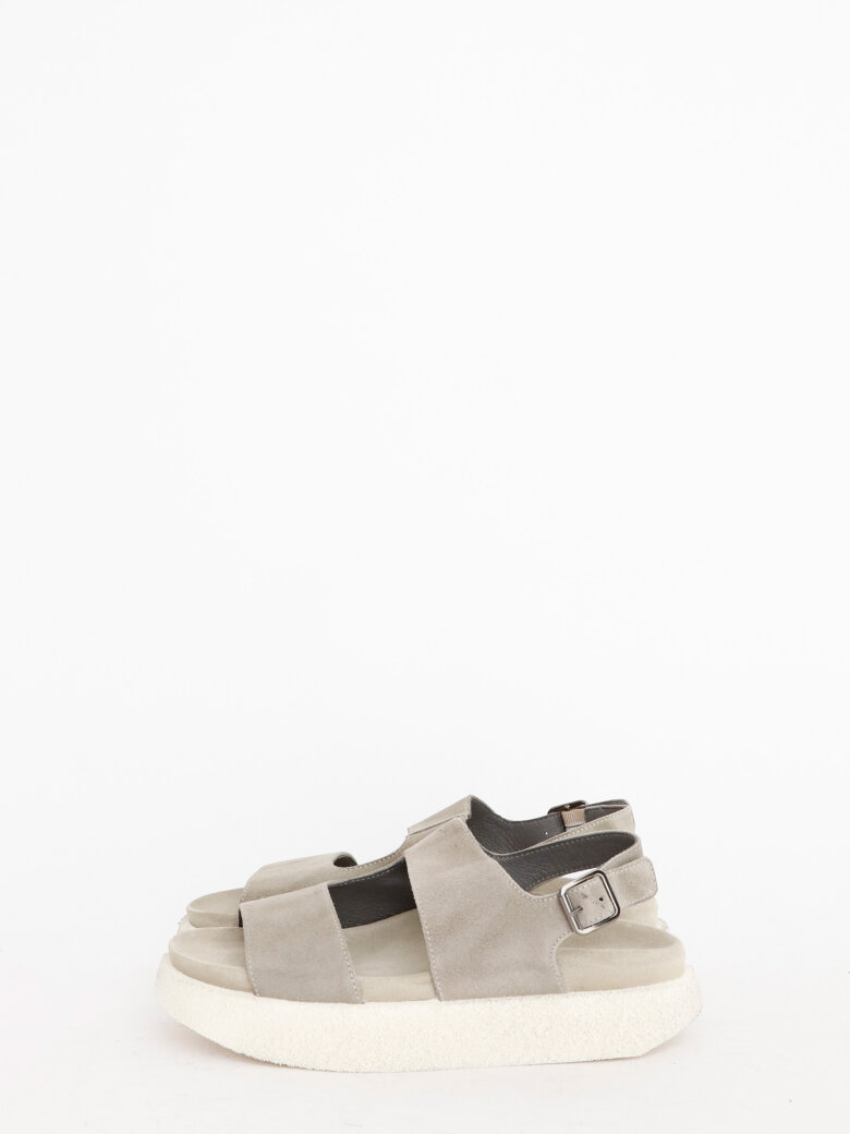 Lofina - Sandal in suede with a buckle