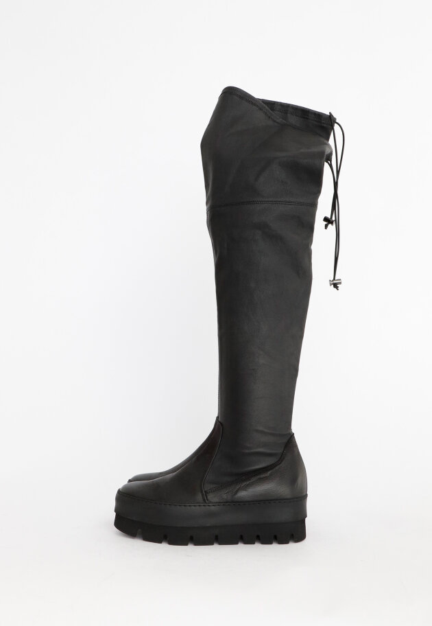 Overknee boot with zipper and lace