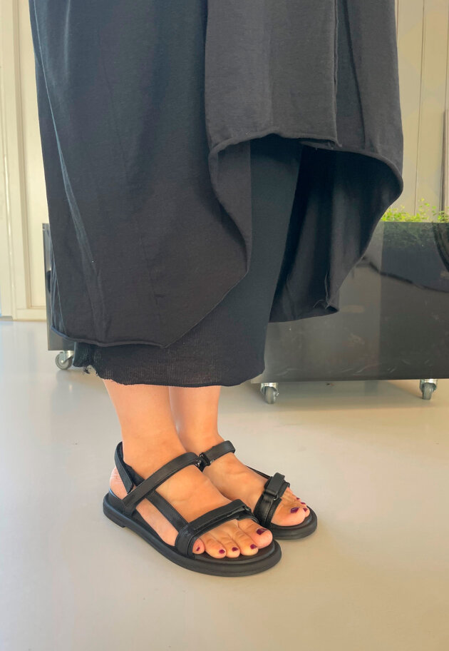 Lofina - Sandal med velcro