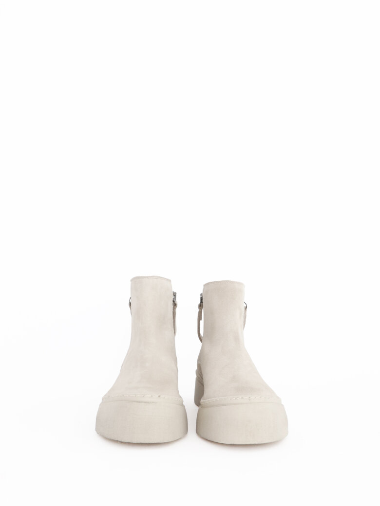 Lofina - Short boot in suede with zipper