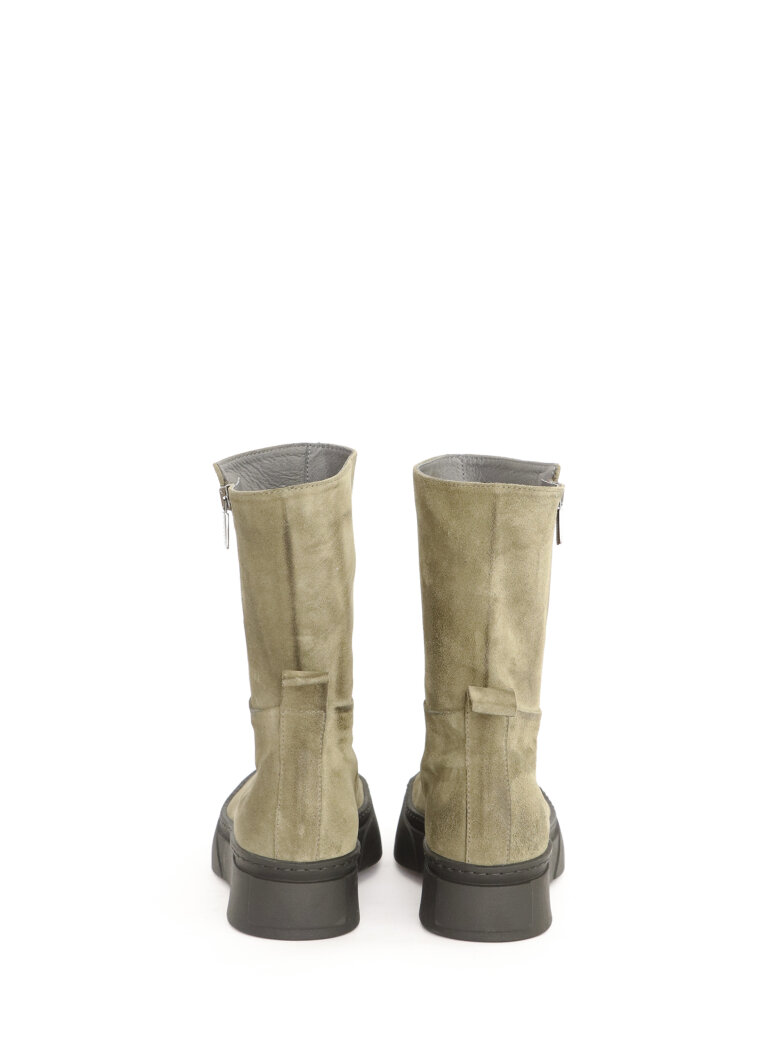 Lofina - PRE ORDER Suede boots with zipper