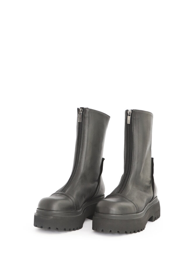 Lofina - Boot with front zipper