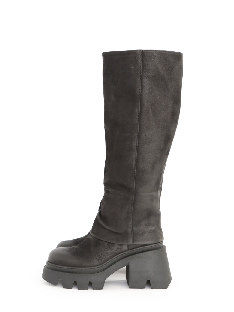 Lofina - Long boot with zipper and high heel