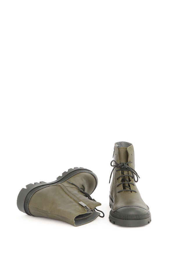 Lofina - Boot with laces and zipper