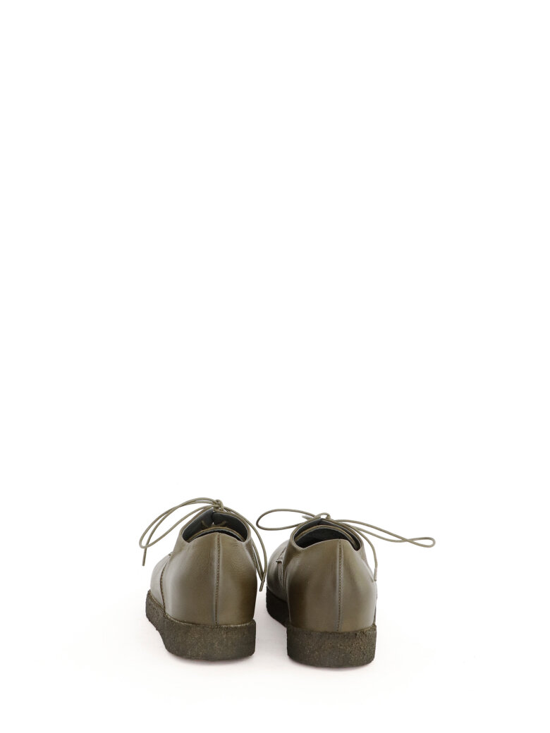 Lofina - Shoe with laces and a raw rubber sole