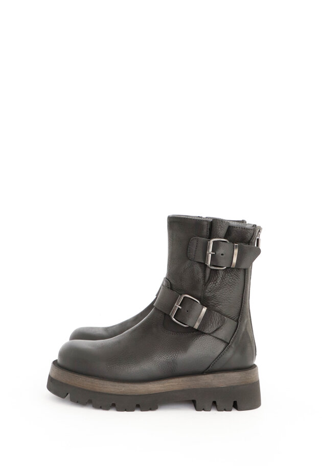 Lofina - Boot with buckles and zipper