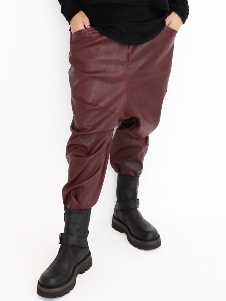 Sort Aarhus - Baggy leather pants with pockets and zipper