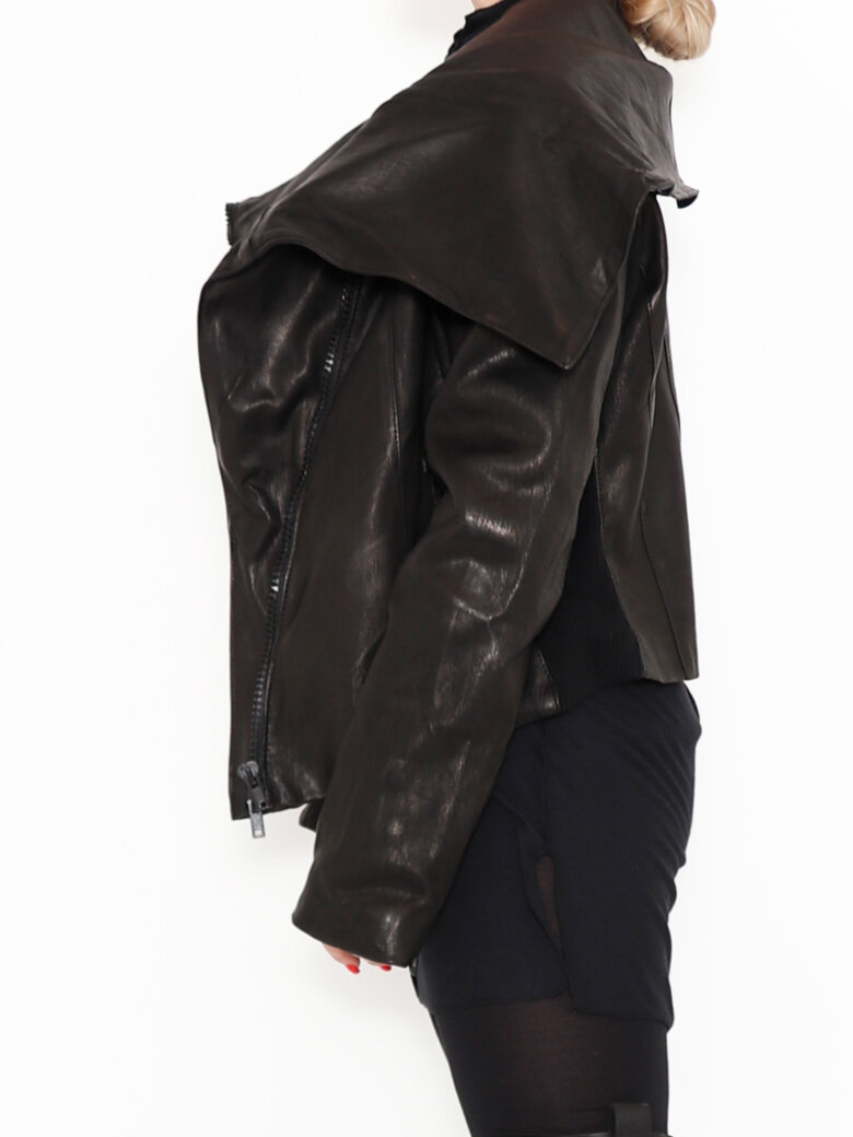 Sort Aarhus - Leather jacket with zipper and pockets