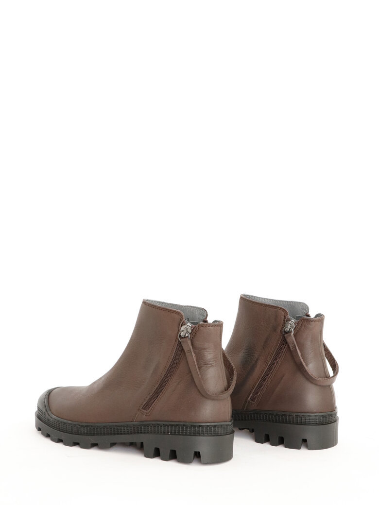 Lofina - Short boot with zipper