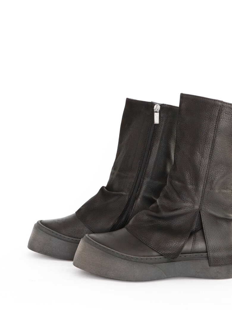 Lofina - Boot with zipper