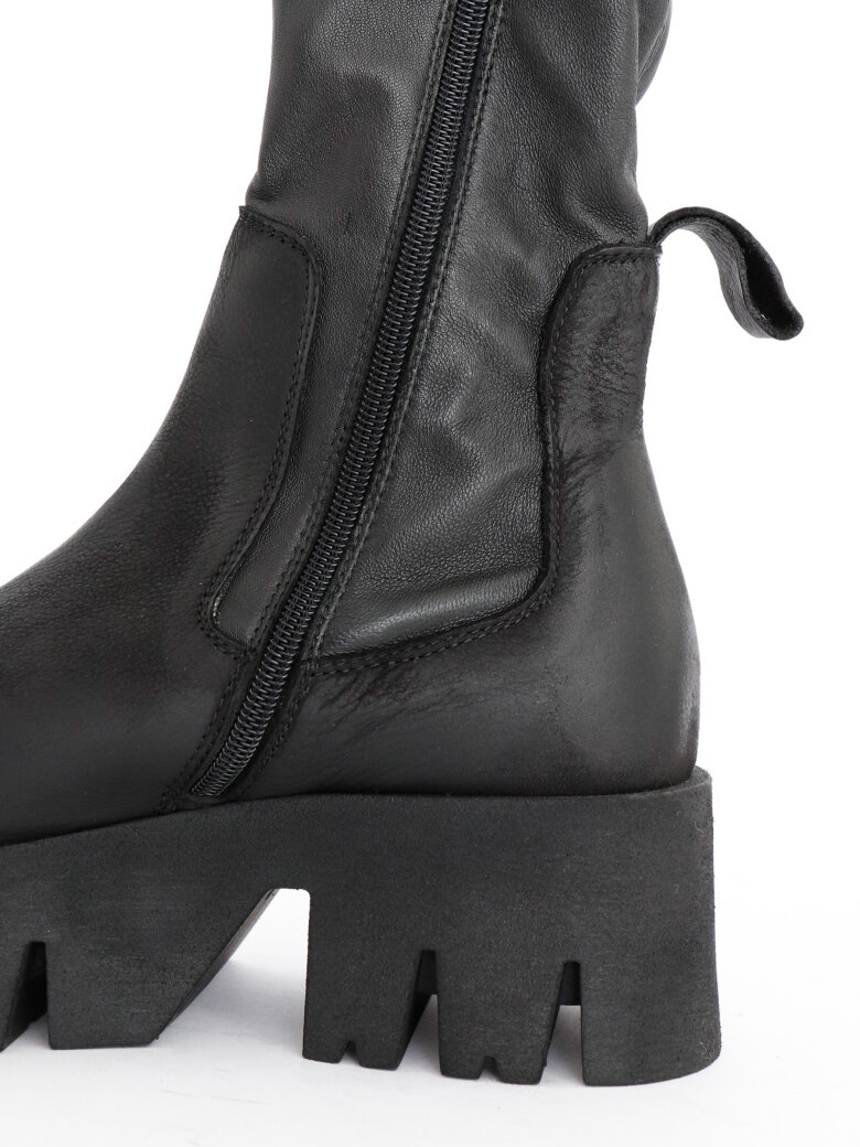 Lofina - Boot with stretch skin and zipper