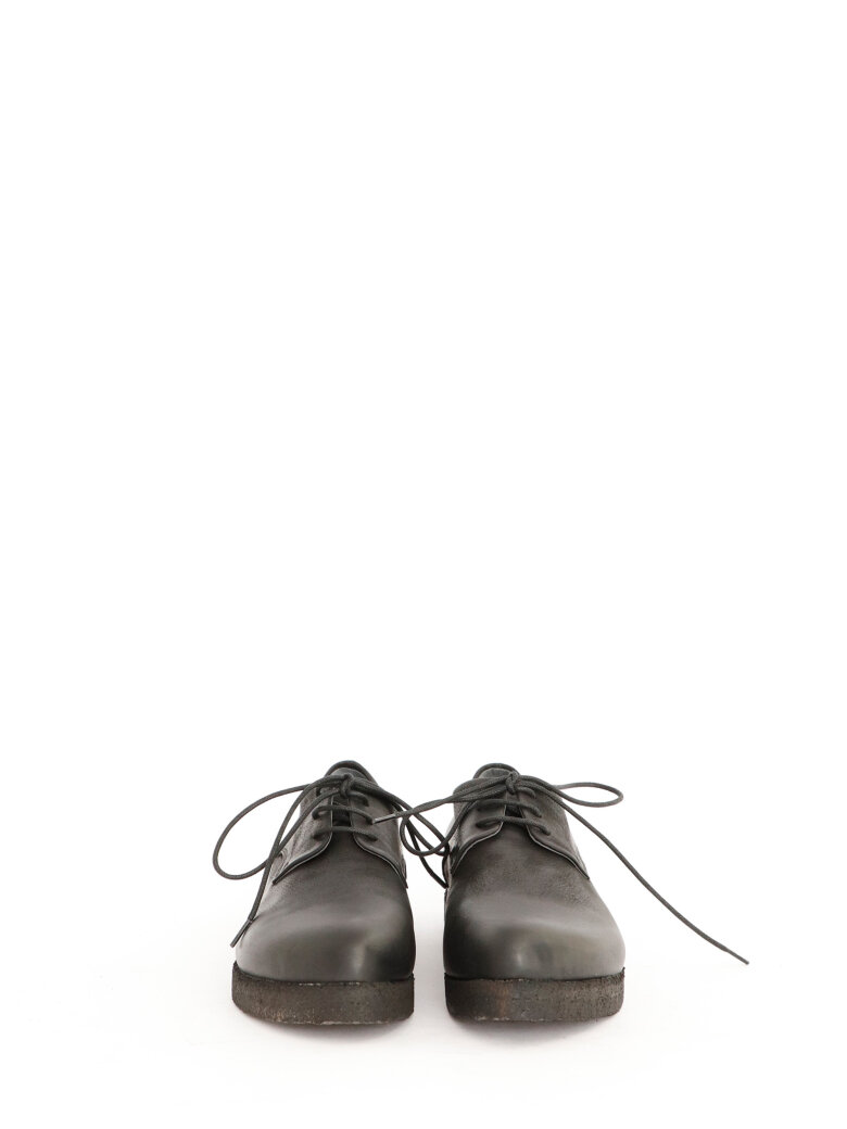 Lofina - Shoe with laces and raw rubber sole