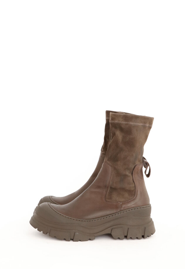 Lofina - Boot with suede and zipper