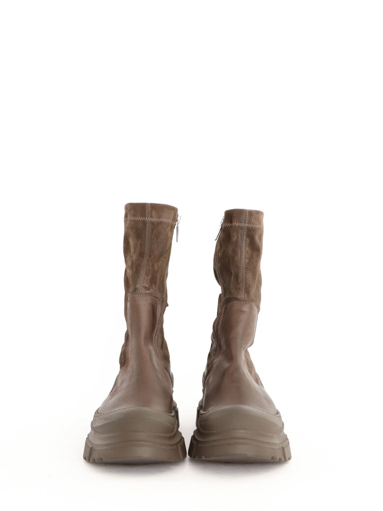 Lofina - Boot with suede and zipper