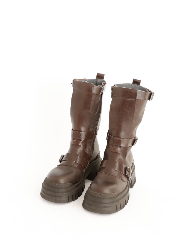 Lofina - PRE ORDER Boot with buckles and zipper