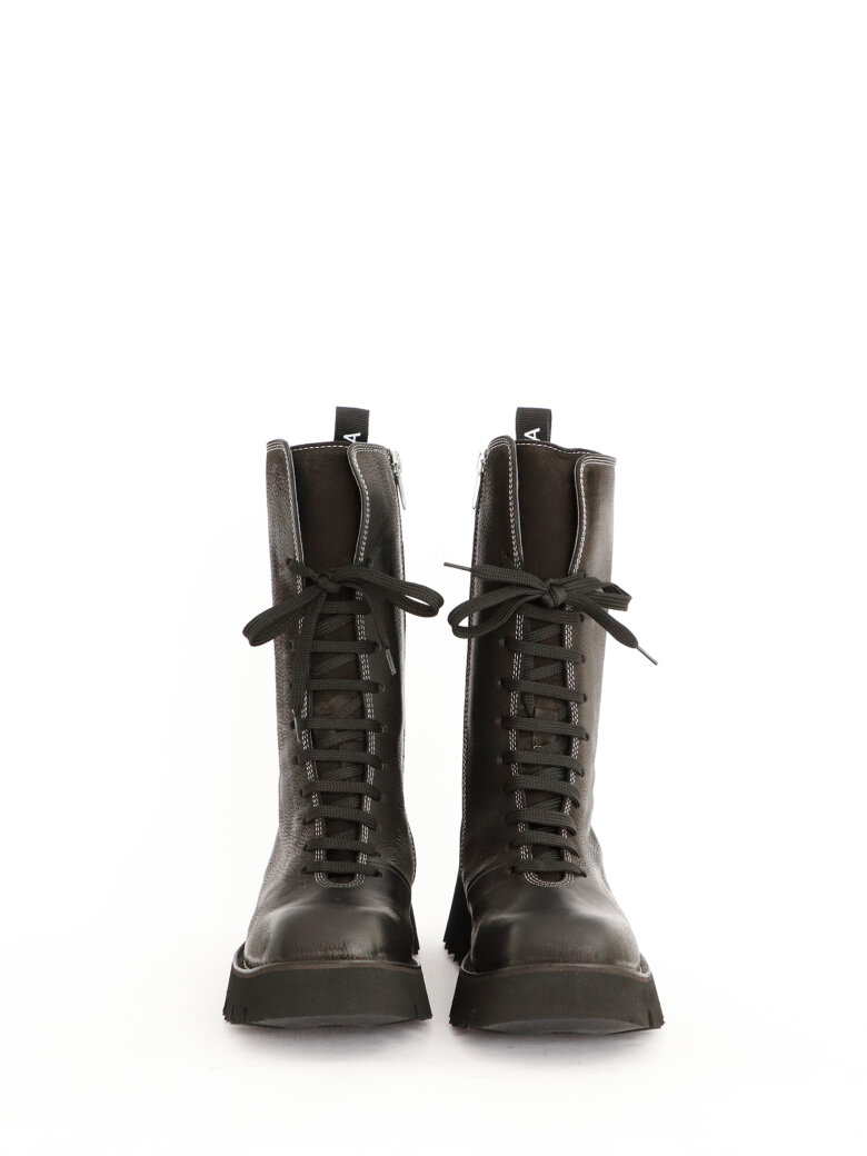 Lofina - Boot with laces and Lofina logo