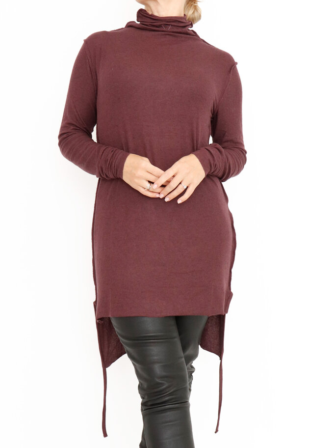 Sort Aarhus - Tight fit blouse in rib quality with high neck and long sleeves