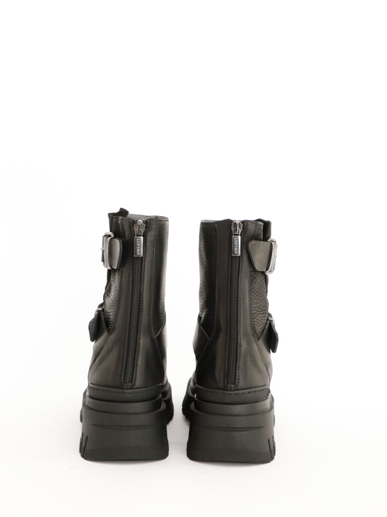 Lofina - Boot with buckles and zipper