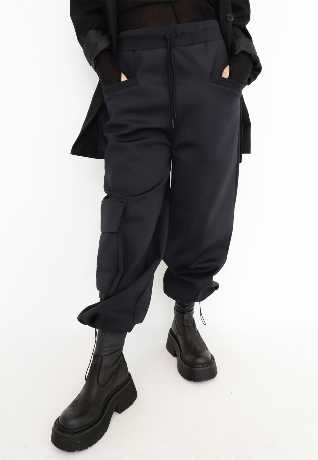 Sort Aarhus - Pants in neoprene with pockets and elastic