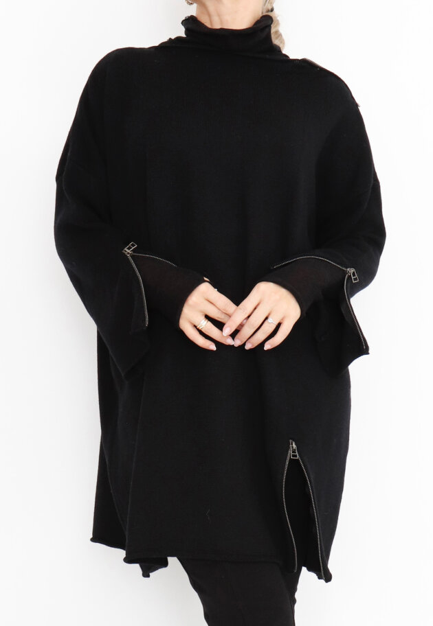 Sort Aarhus - Oversize knit with zipper details