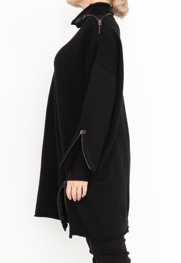 Sort Aarhus - Oversize knit with zipper details