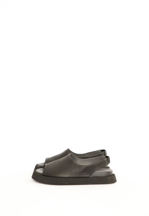 Lofina - Sandal with elastic strap