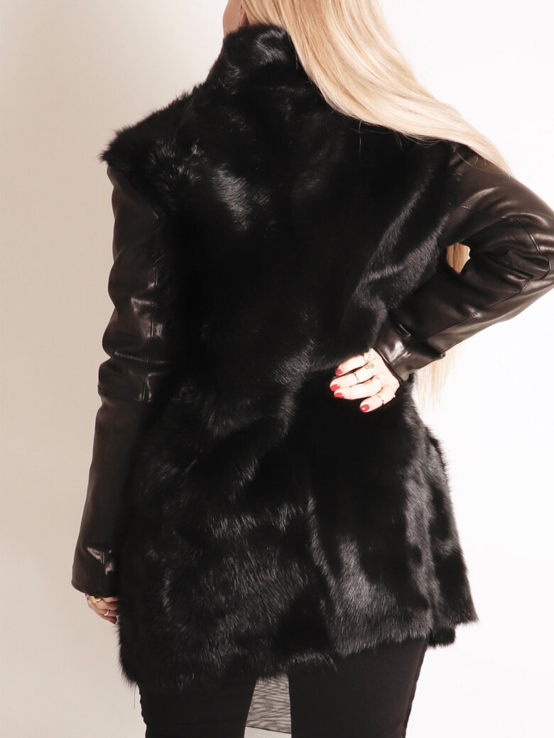 Sort Aarhus - Toscana Fur Jacket with Lambskin Sleeves