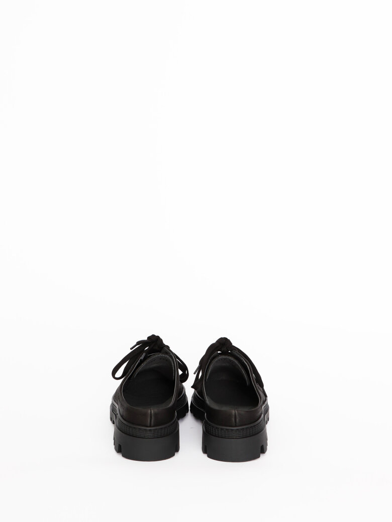 Lofina - Shoes without a heel cap.