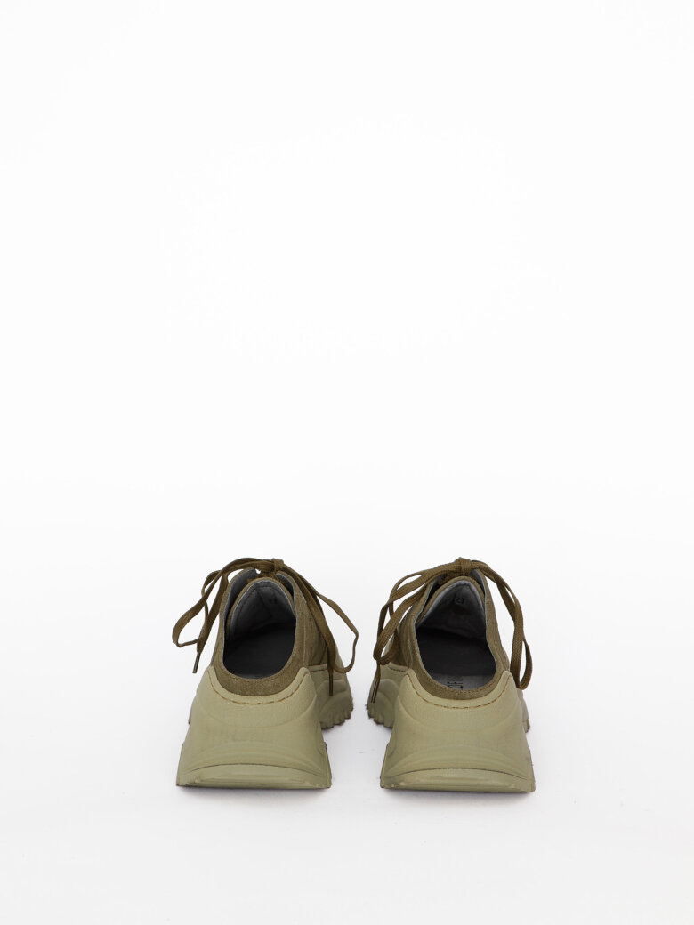 Lofina - Sneakers without a heel cap.