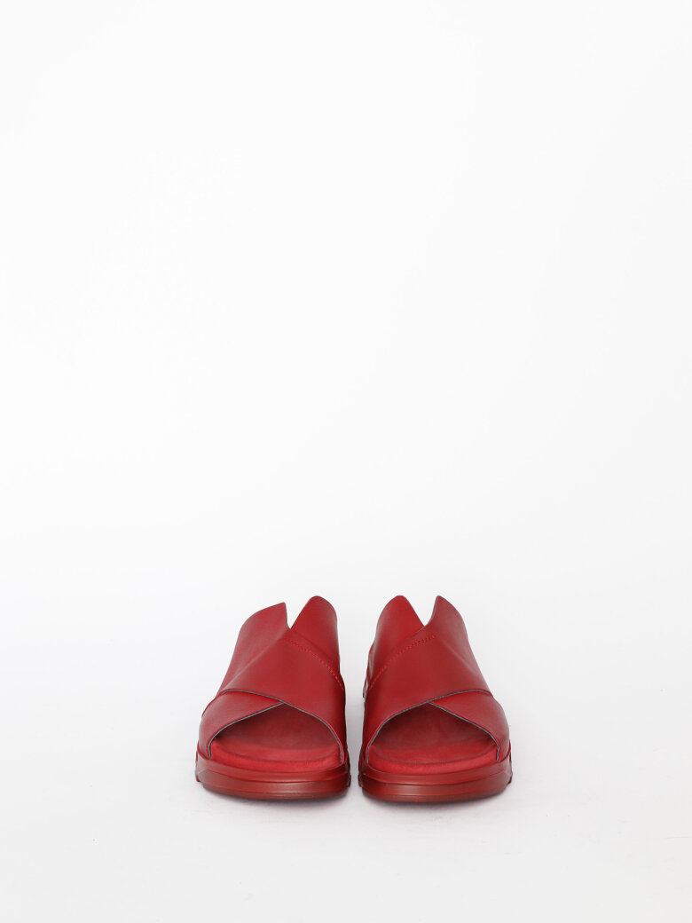 Lofina - Sandal with footbed sole