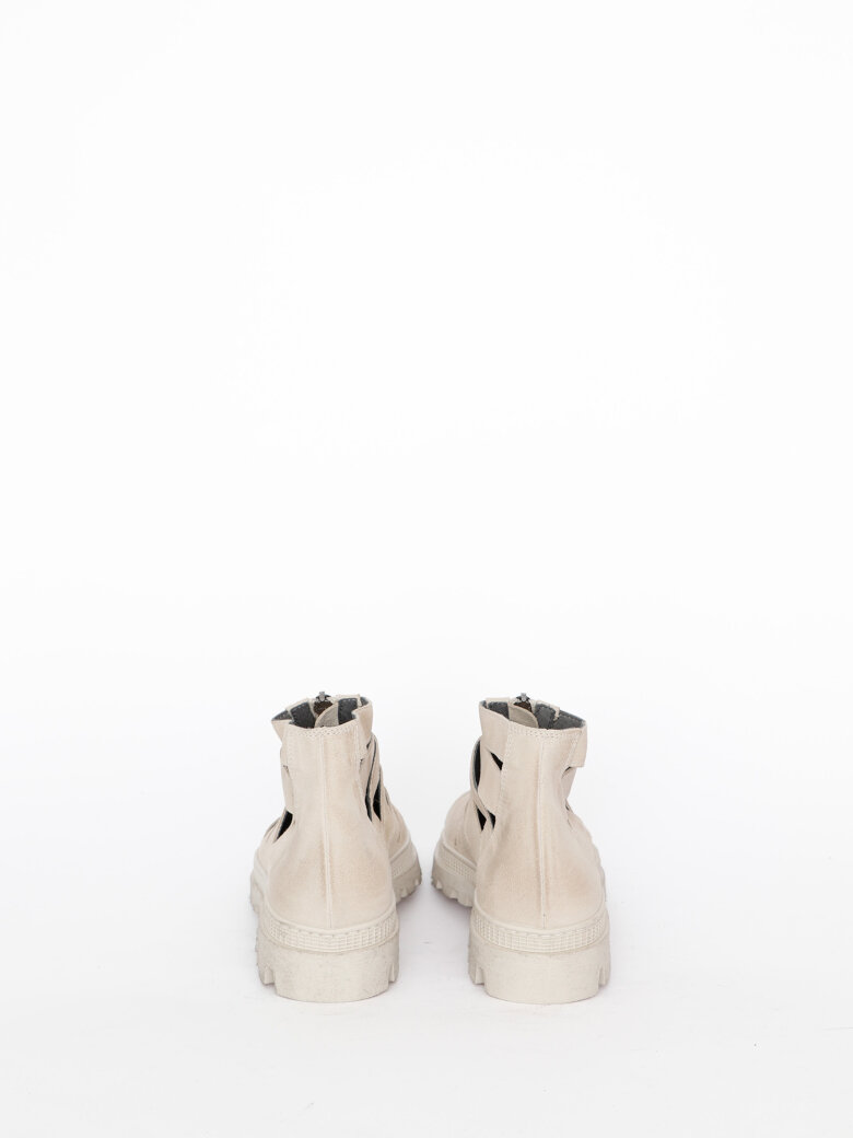 Lofina - Open shoe with front zipper.